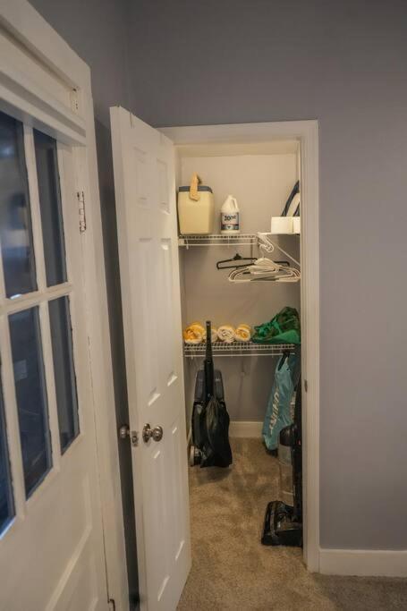 Вилла Historic Coastal Haven- Pet Friendly Fast Wi-Fi Норфолк Экстерьер фото