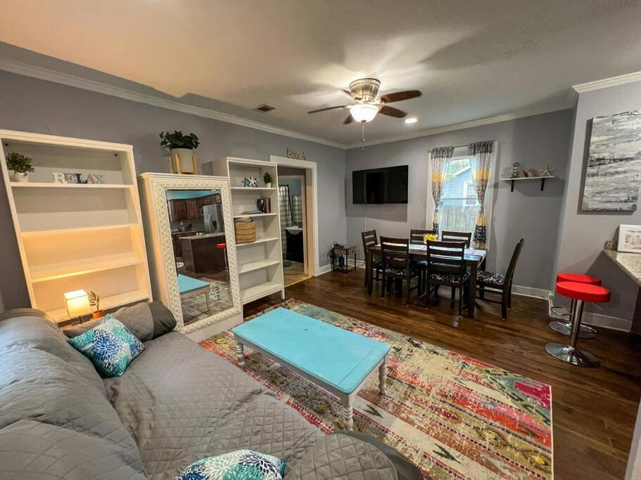 Вилла Historic Coastal Haven- Pet Friendly Fast Wi-Fi Норфолк Экстерьер фото