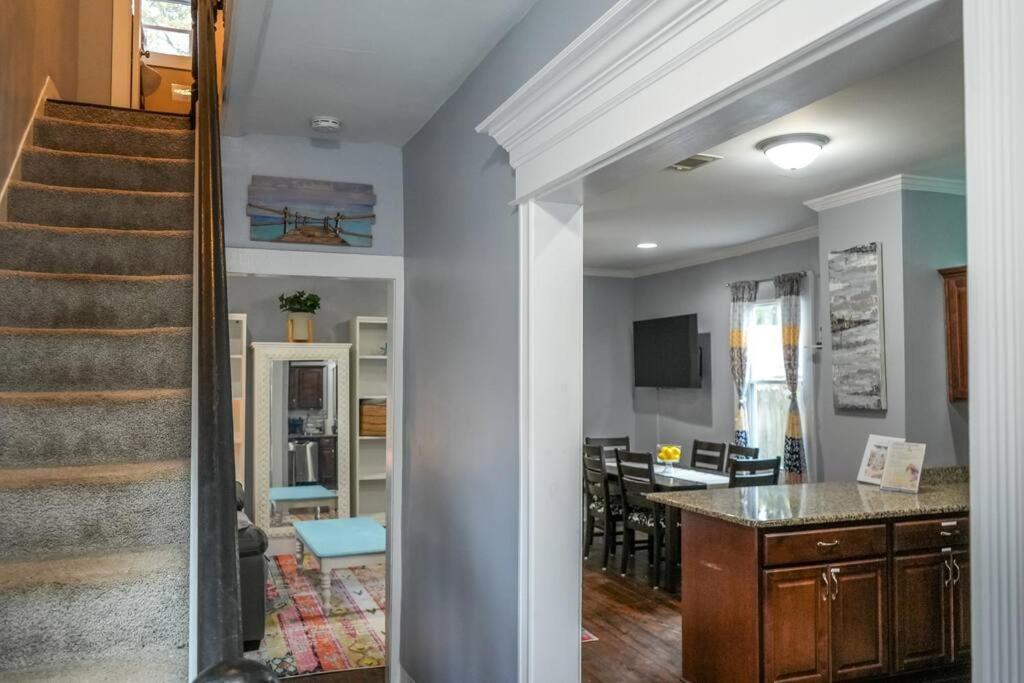 Вилла Historic Coastal Haven- Pet Friendly Fast Wi-Fi Норфолк Экстерьер фото